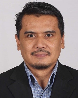 2.Prof. Ahmad Zuhairi Abdullah